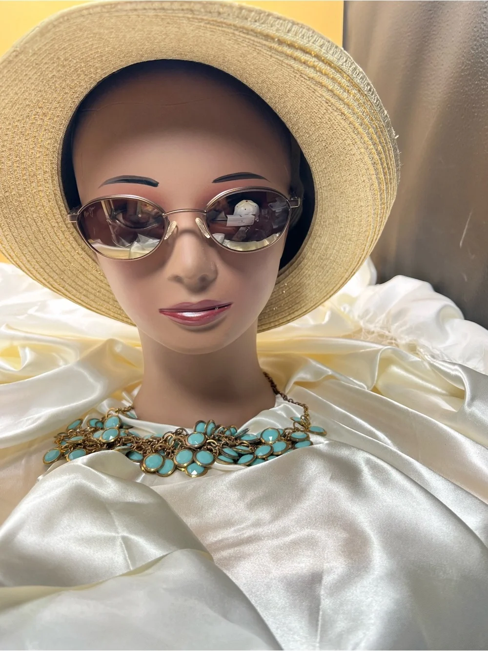 Maui Jim Round Brown Gradient Lens Sunglasses